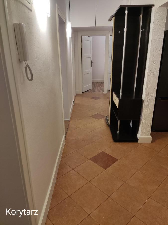 Mieszkanie Blisko Targow Poznanskich Apartment Exterior photo